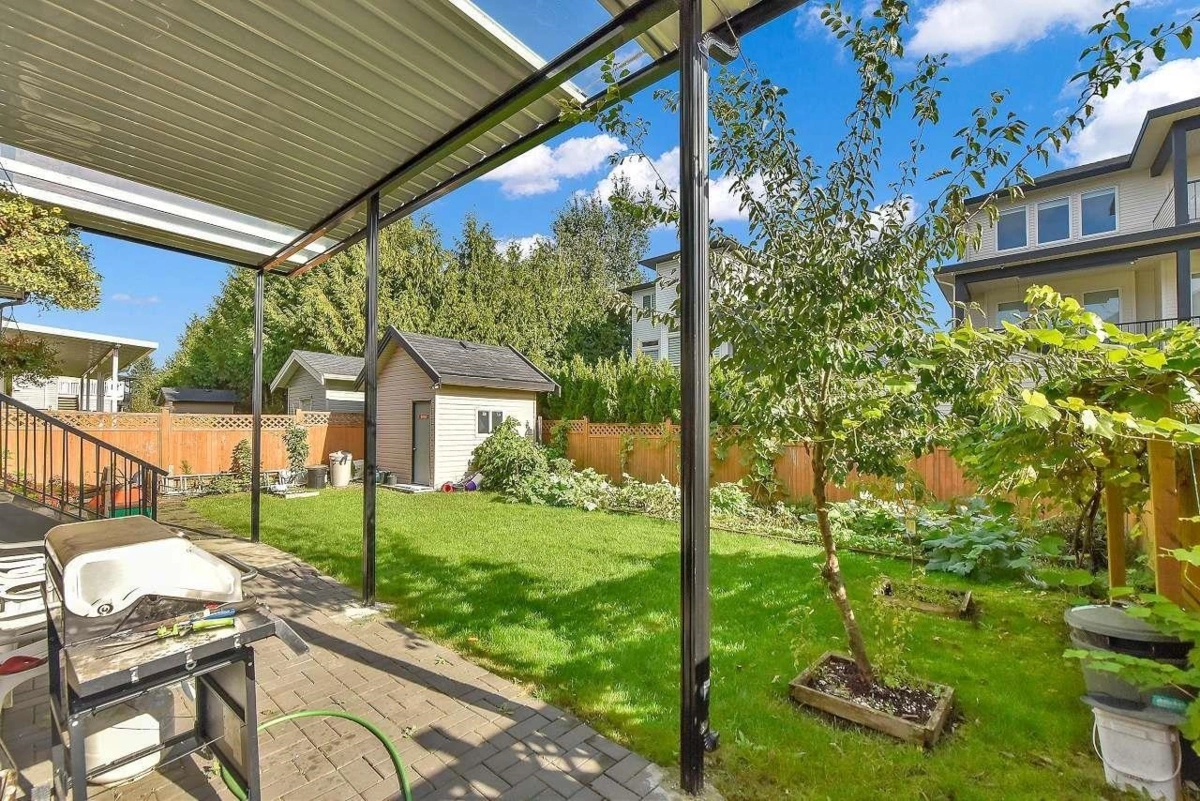 Swimming Pool Photo of 2700 Caboose Place, Abbotsford, BC