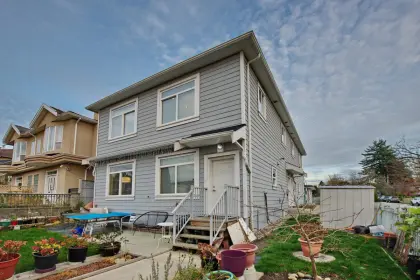213 E 64 Avenue, Vancouver, BC, Vancouver — Half Duplex for sale
