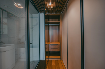 Entry Foyer Photo of 1204 1033 Nelson Street, Vancouver, BC