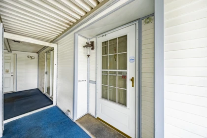 1 8220 King George Boulevard, Surrey, BC, Surrey — Manufactured Home for sale