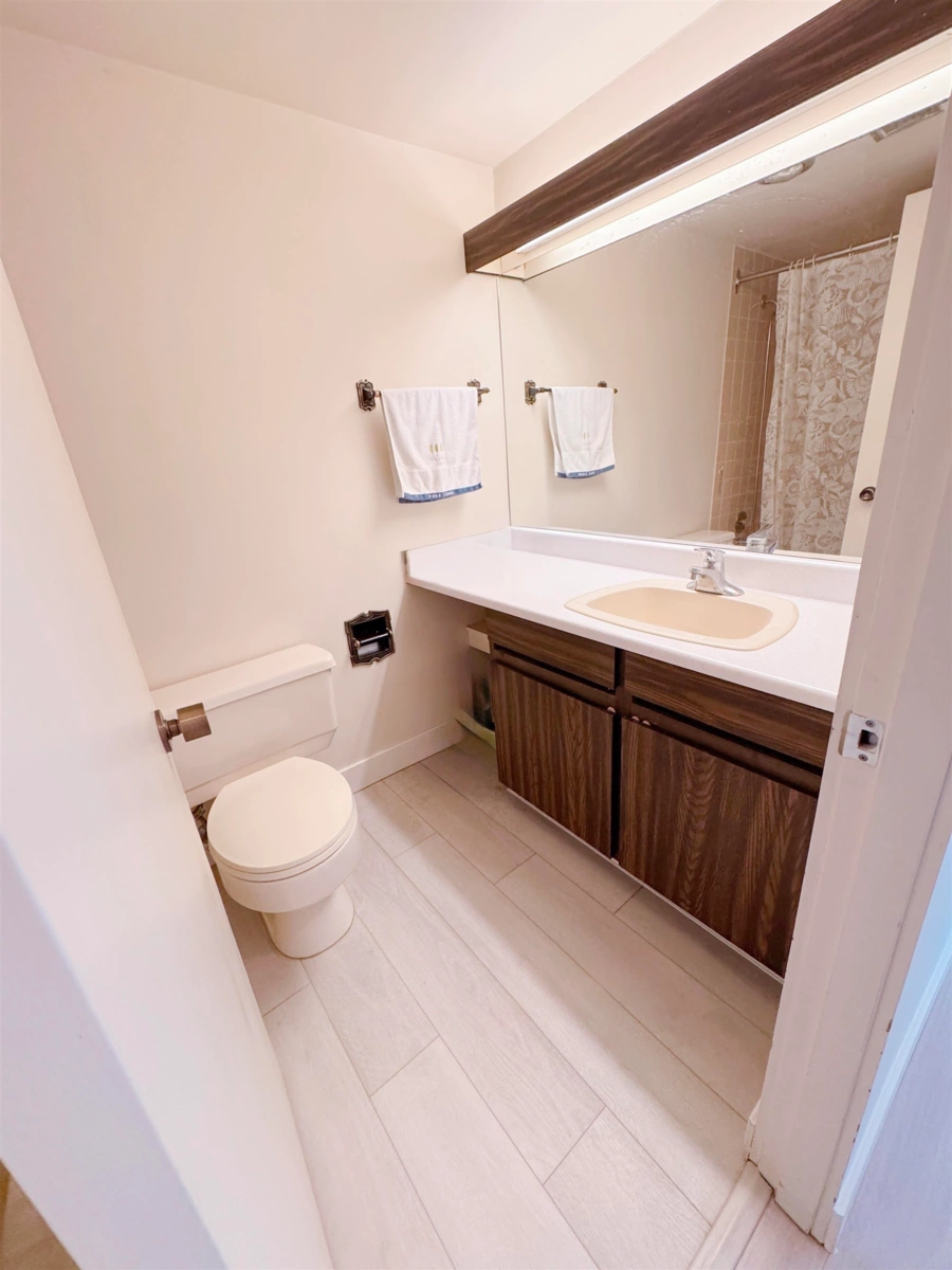 Kitchen Photo of 1802 5645 Barker Avenue, Burnaby, BC