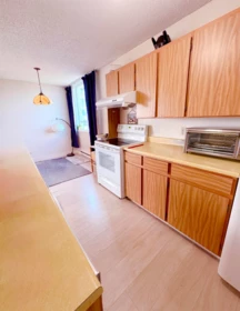 1802 5645 Barker Avenue, Burnaby, BC, Burnaby — Apartment/Condo for sale