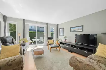 15 16180 86th Avenue, Surrey, BC, Surrey — Townhouse for sale