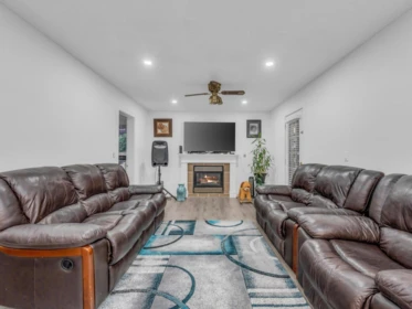 13831 80a Avenue, Surrey, BC, Surrey — Single Family Residence for sale
