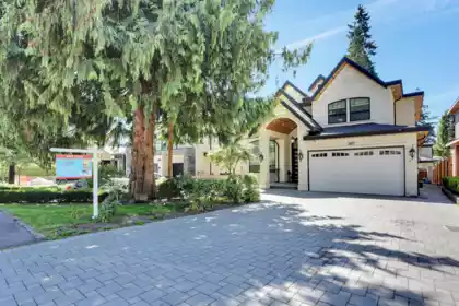 Entry Foyer Photo of 7677 117 Street, Delta, BC