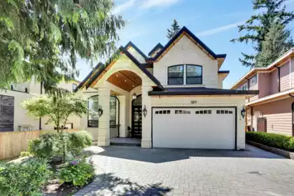 7677 117 Street, Delta, BC, Scottsdale — 7 bed single family residence for sale