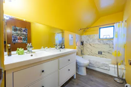 Laundry Room Photo of 7540 No. 2 Road, Richmond, BC