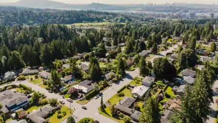 2302 Viewlynn Drive, North Vancouver, BC, North Vancouver — Single Family Residence for sale