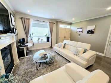 6333 Burns Street, Burnaby, BC, Burnaby — Half Duplex for sale