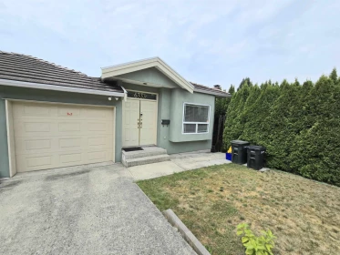 6333 Burns Street, Burnaby, BC, Burnaby — Half Duplex for sale