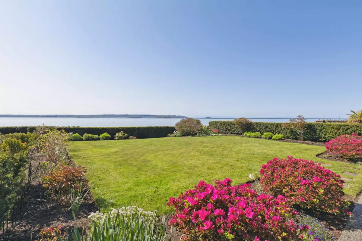 Aerial View of 2406 Bellevue Avenue, West Vancouver, BC