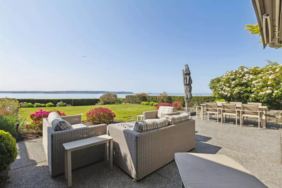 Exterior Front Photo of 2406 Bellevue Avenue, West Vancouver, BC