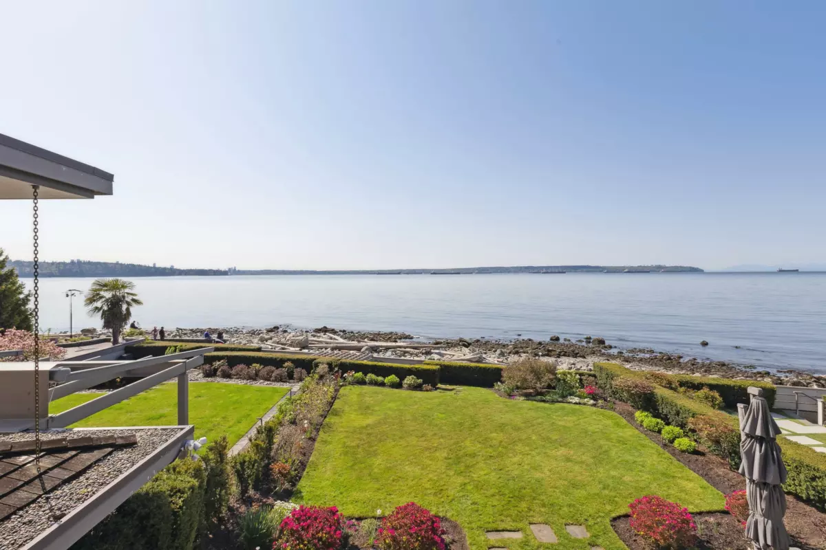 Exterior Rear Photo of 2406 Bellevue Avenue, West Vancouver, BC