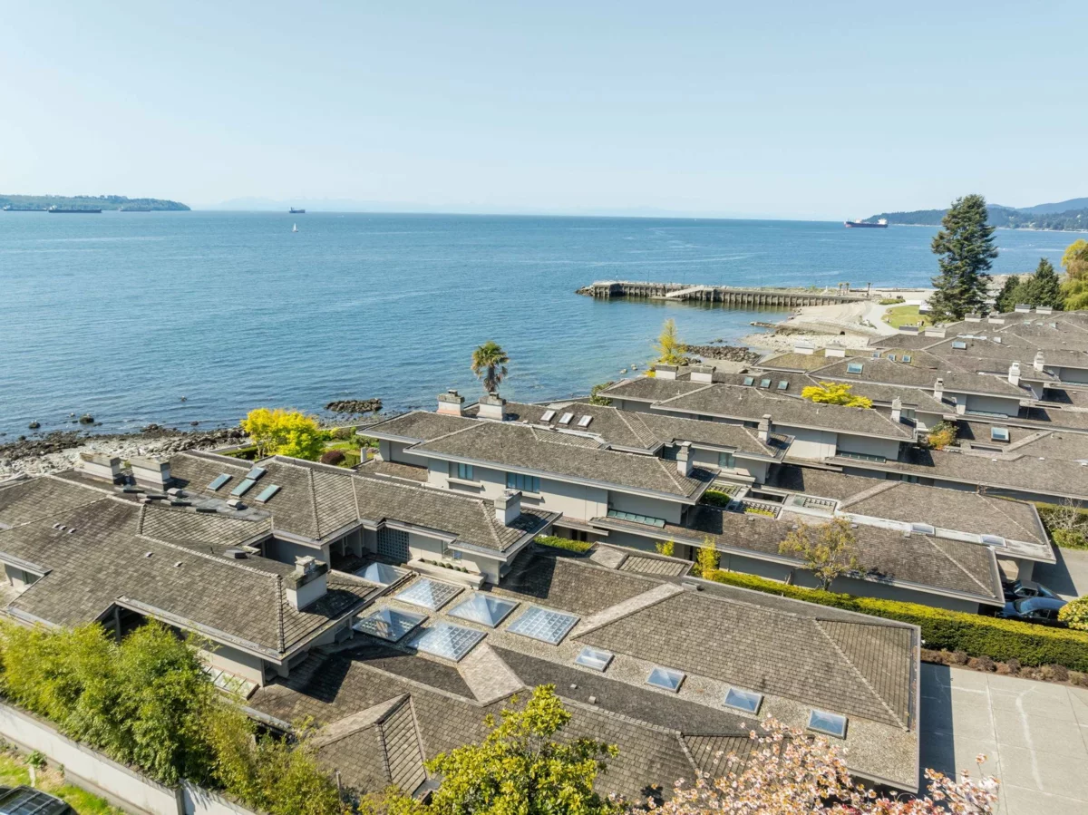 Playground / Recreational Area Near 2406 Bellevue Avenue, West Vancouver, BC