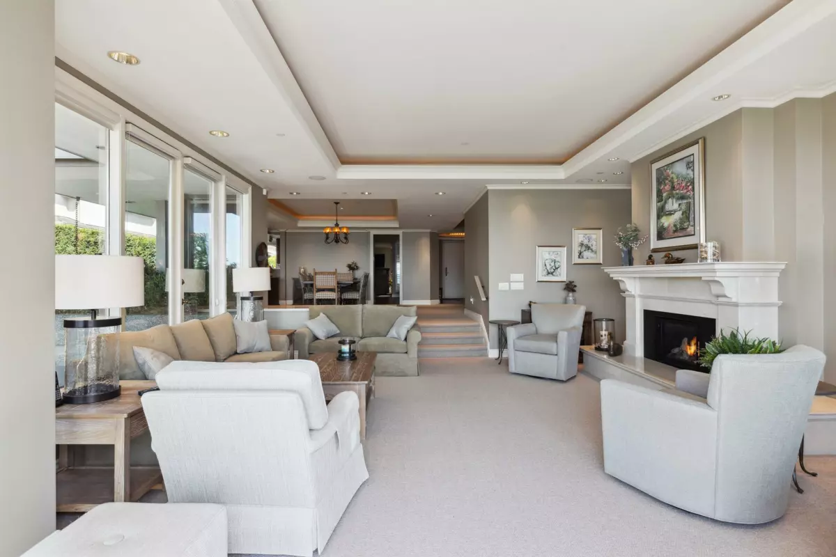 Primary Bedroom Photo of 2406 Bellevue Avenue, West Vancouver, BC