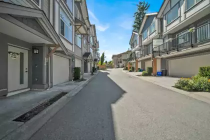 116 15170 60 Avenue, Surrey, BC, Surrey — Townhouse for sale