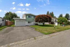MLS R3030586