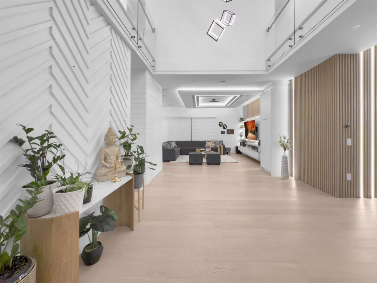 Kitchen Photo of 14124 71 Avenue, Surrey, BC