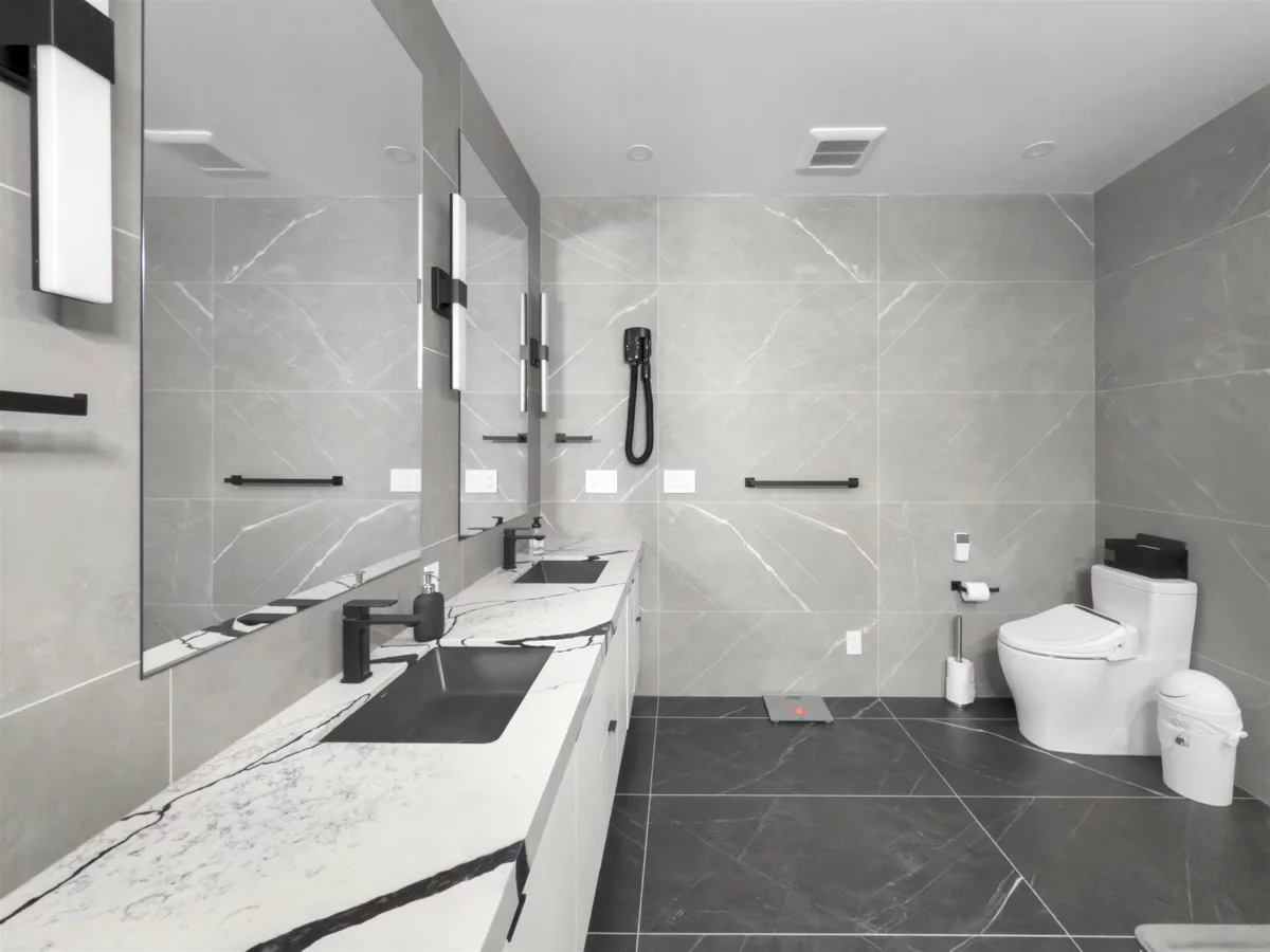 Outdoor Patio Photo of 14124 71 Avenue, Surrey, BC