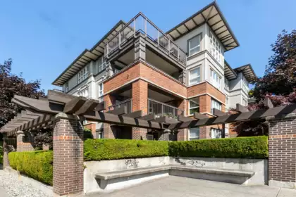 403 6815 188 Street, Surrey, BC, Surrey — Apartment/Condo for sale