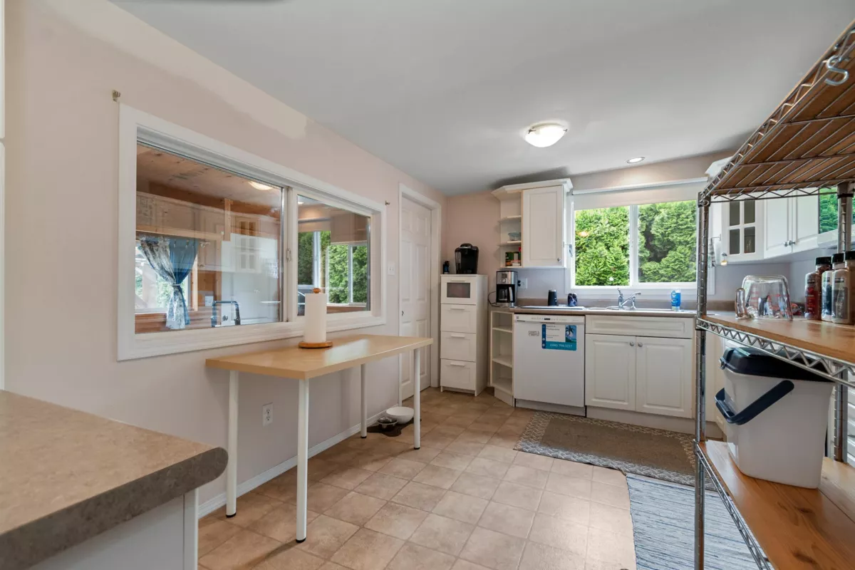 Outdoor Patio Photo of 9834 Munro Avenue, Rosedale, BC