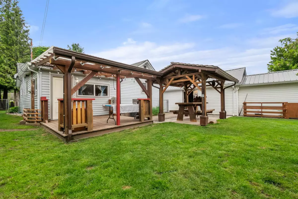 Pantry Photo of 9834 Munro Avenue, Rosedale, BC