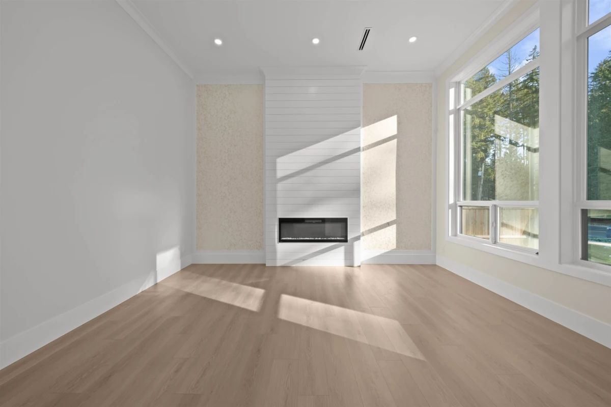 Living Room Photo of 20251 27 Avenue, Langley, BC