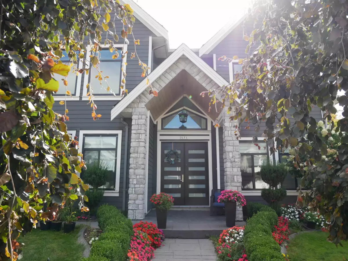 Family Room Photo of 3171 Engineer Crescent, Abbotsford, BC