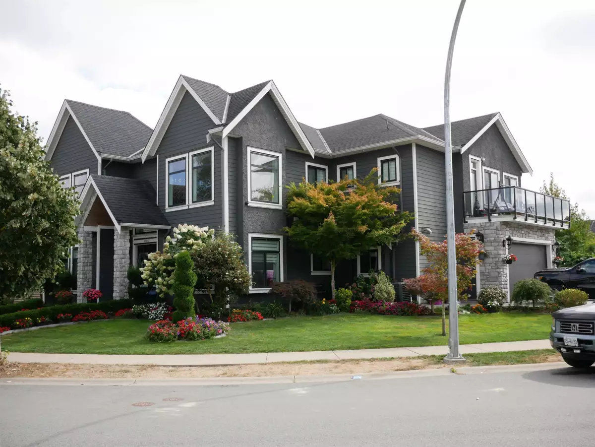 Living Room Photo of 3171 Engineer Crescent, Abbotsford, BC