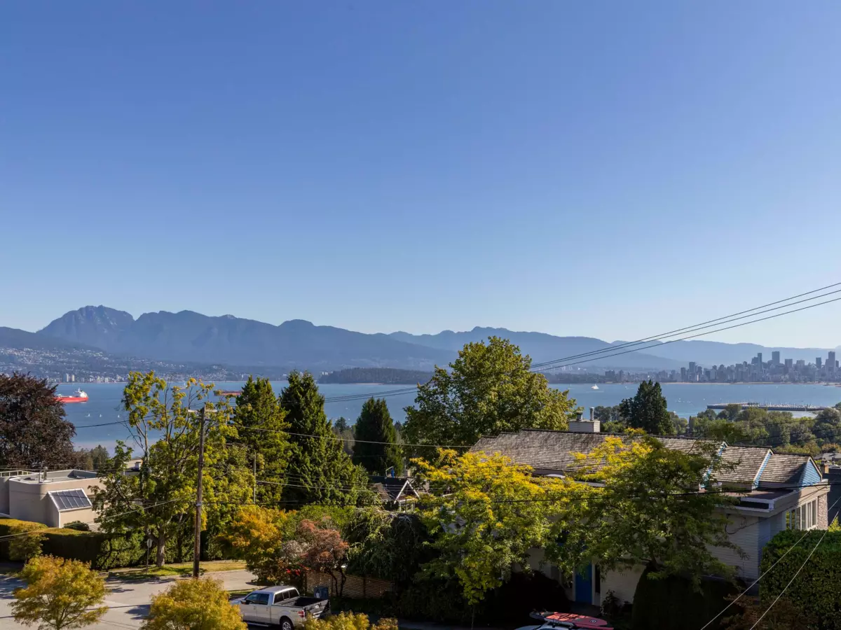 Guest Bathroom Photo of 1937 Tolmie Street, Vancouver, BC
