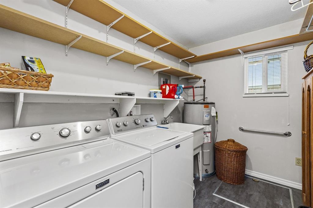 Garage Interior Photo of 13 32752 4 Avenue, Mission, BC