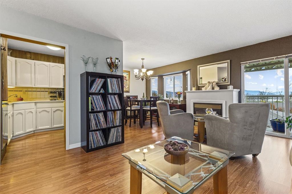 Powder Room Photo of 13 32752 4 Avenue, Mission, BC