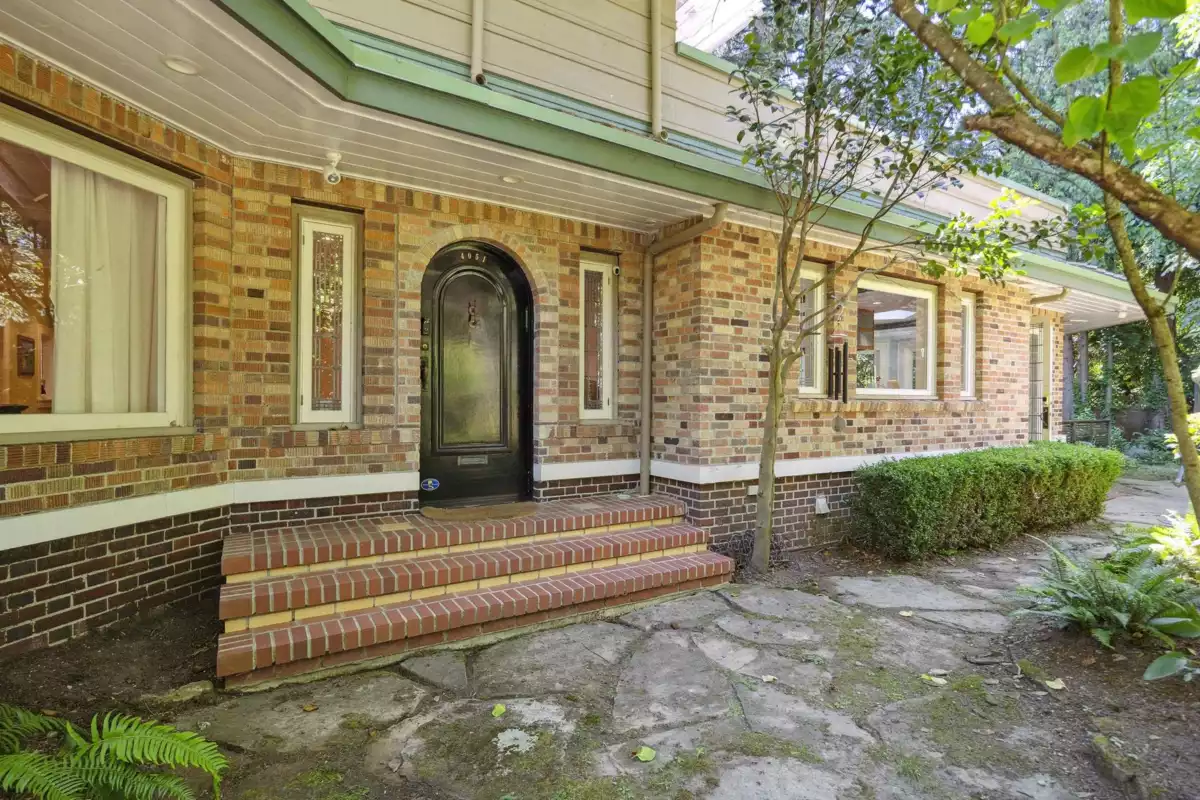 Family Room Photo of 4051 Marguerite Street, Vancouver, BC