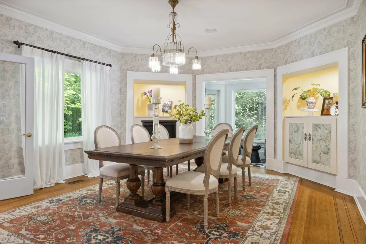 Walk-In Closet Photo of 4051 Marguerite Street, Vancouver, BC