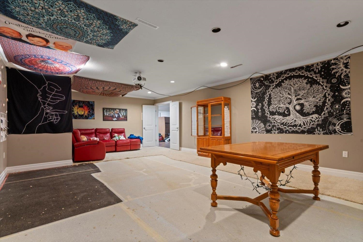 Outdoor Kitchen Photo of 6345 Edson Drive, Chilliwack, BC