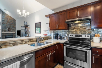 307 7465 Sandborne Avenue, Burnaby, BC, Burnaby — Apartment/Condo for sale