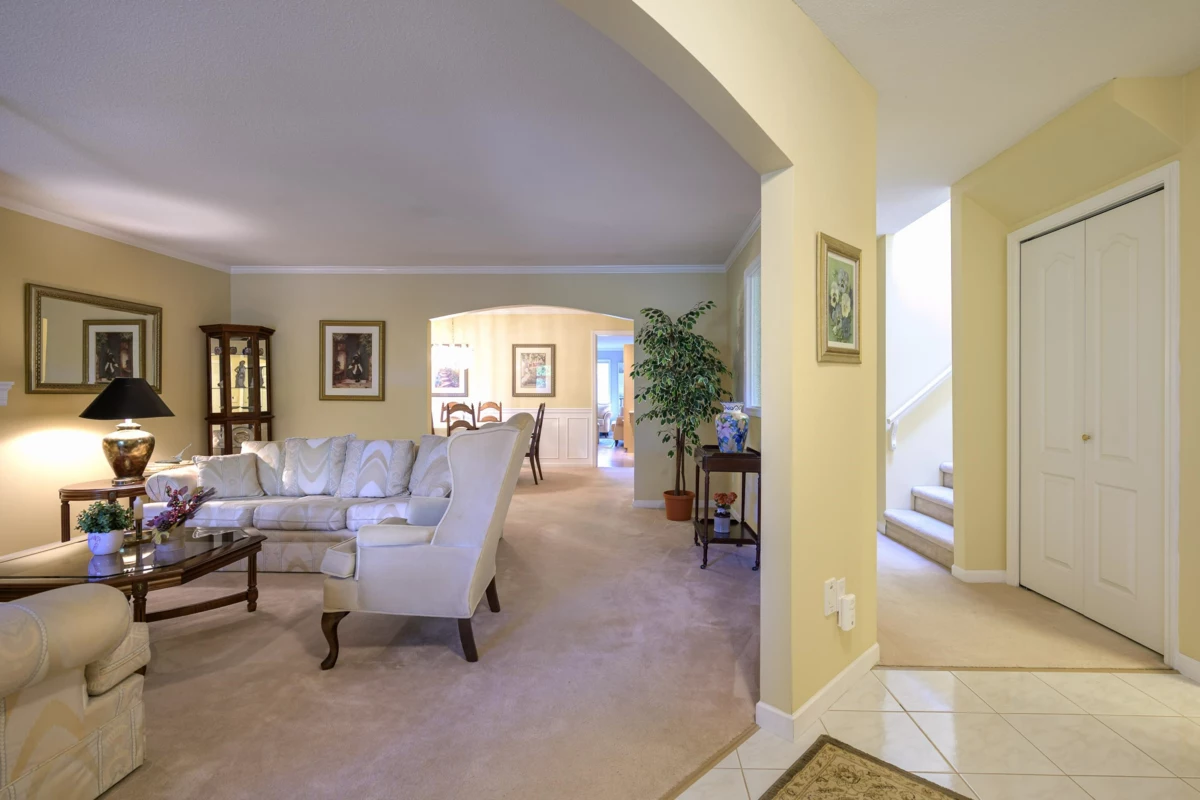 Dining Area Photo of 4814 Glendale Avenue, Ladner, BC