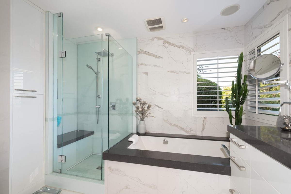 Front Yard Photo of 5480 Keith Road, West Vancouver, BC