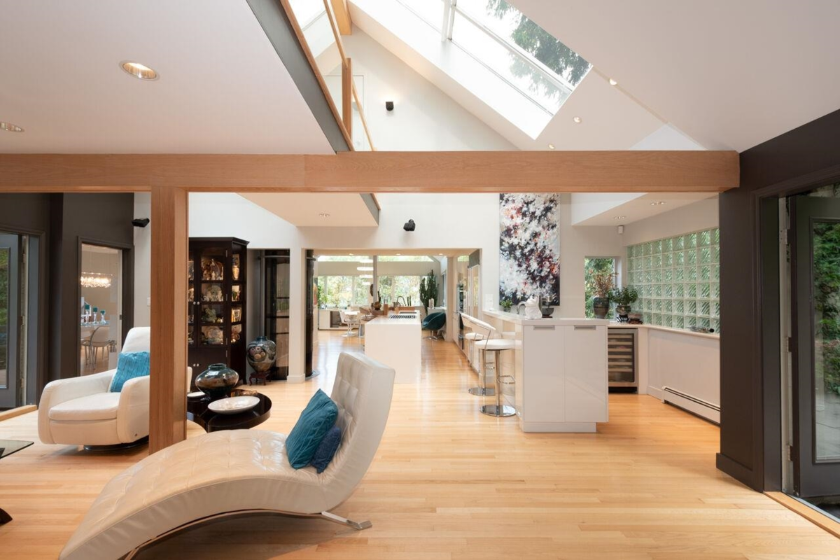 Guest Bathroom Photo of 5480 Keith Road, West Vancouver, BC