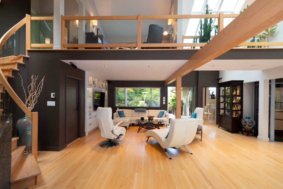 Hallway Photo of 5480 Keith Road, West Vancouver, BC