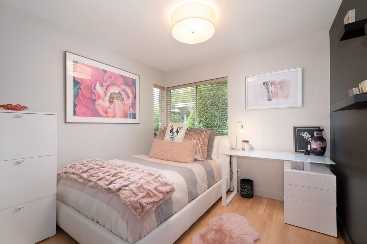 Hot Tub / Spa Photo of 5480 Keith Road, West Vancouver, BC