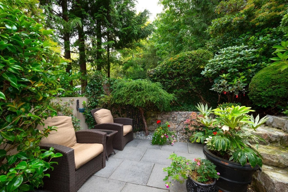 Mudroom Photo of 5480 Keith Road, West Vancouver, BC