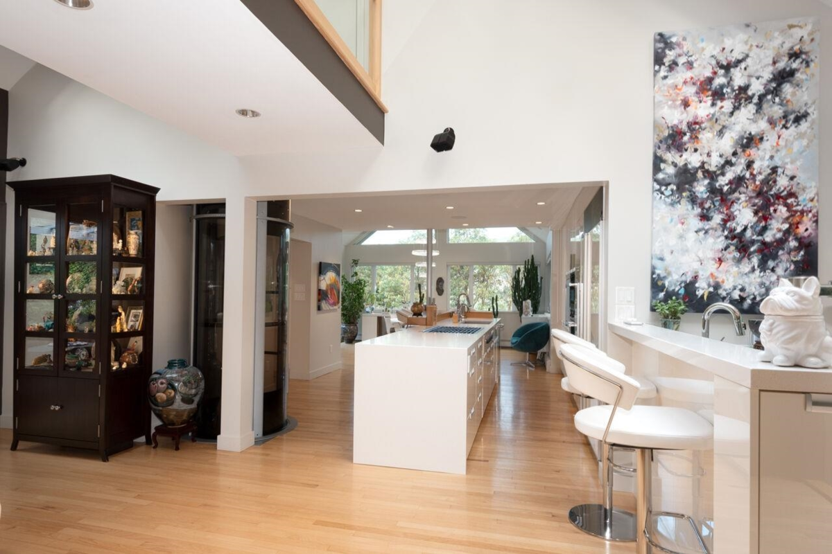 Primary Bathroom Photo of 5480 Keith Road, West Vancouver, BC