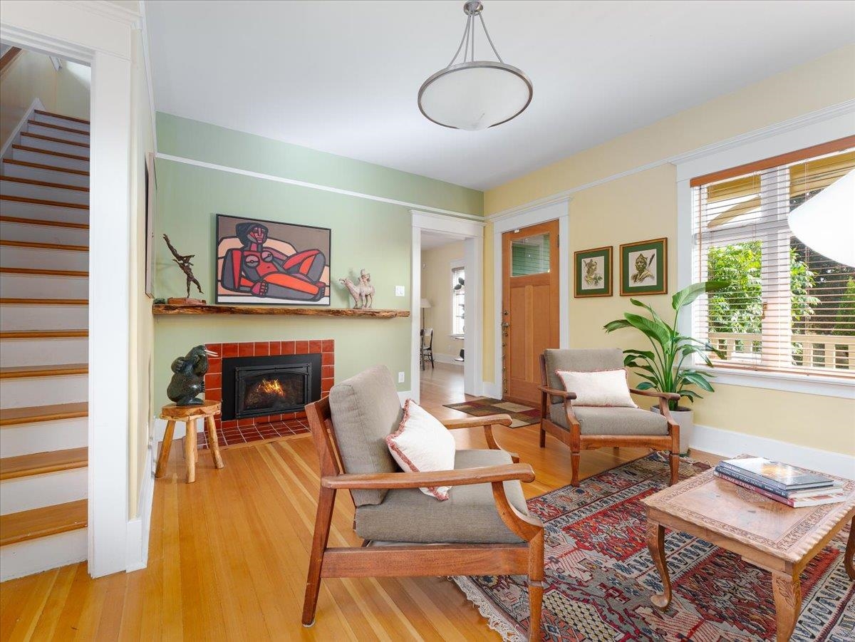 Loft / Bonus Room Photo of 848 E 6th Street, North Vancouver, BC