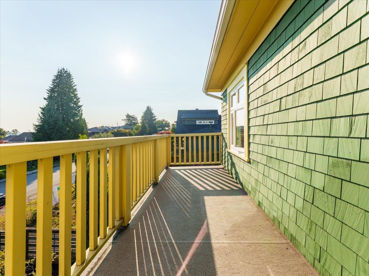 Mudroom Photo of 848 E 6th Street, North Vancouver, BC