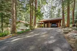 4706 Meadfeild Road, West Vancouver, BC