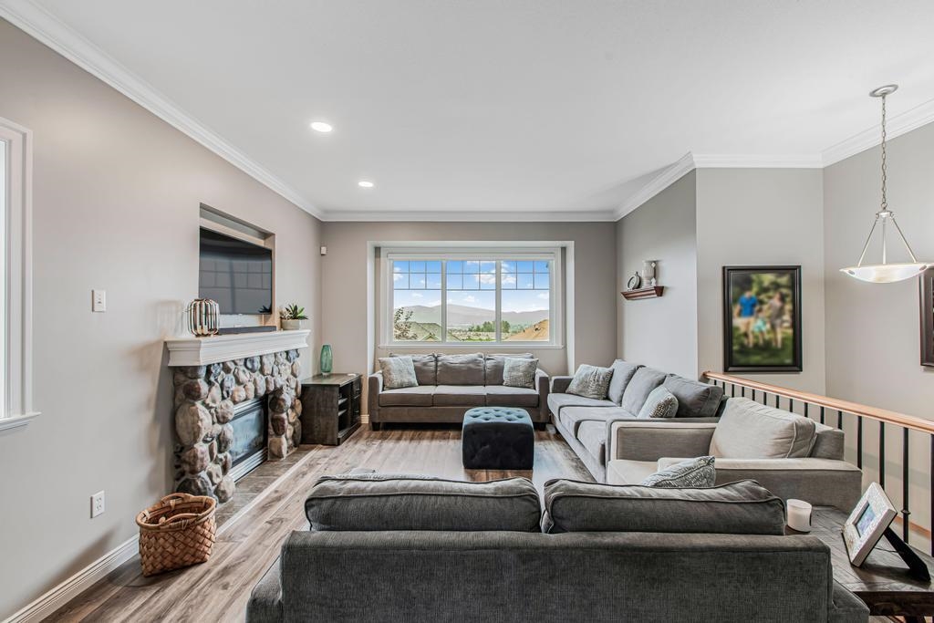Dining Area Photo of 33591 12th Avenue, Mission, BC