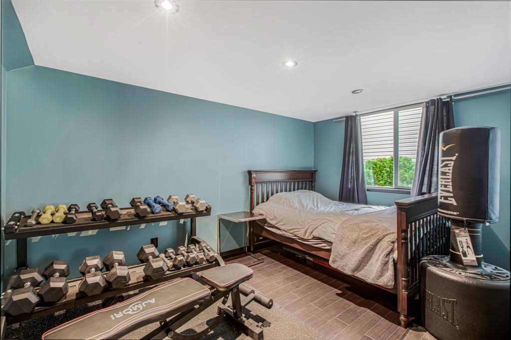 Garage Interior Photo of 33591 12th Avenue, Mission, BC