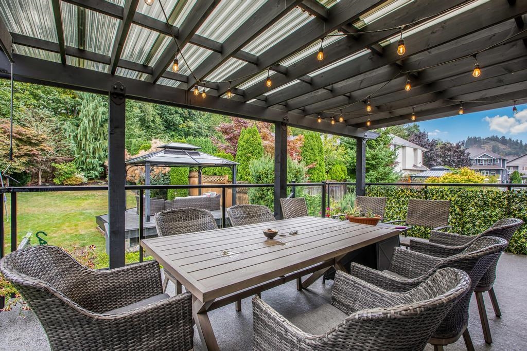 Outdoor Deck Photo of 33591 12th Avenue, Mission, BC