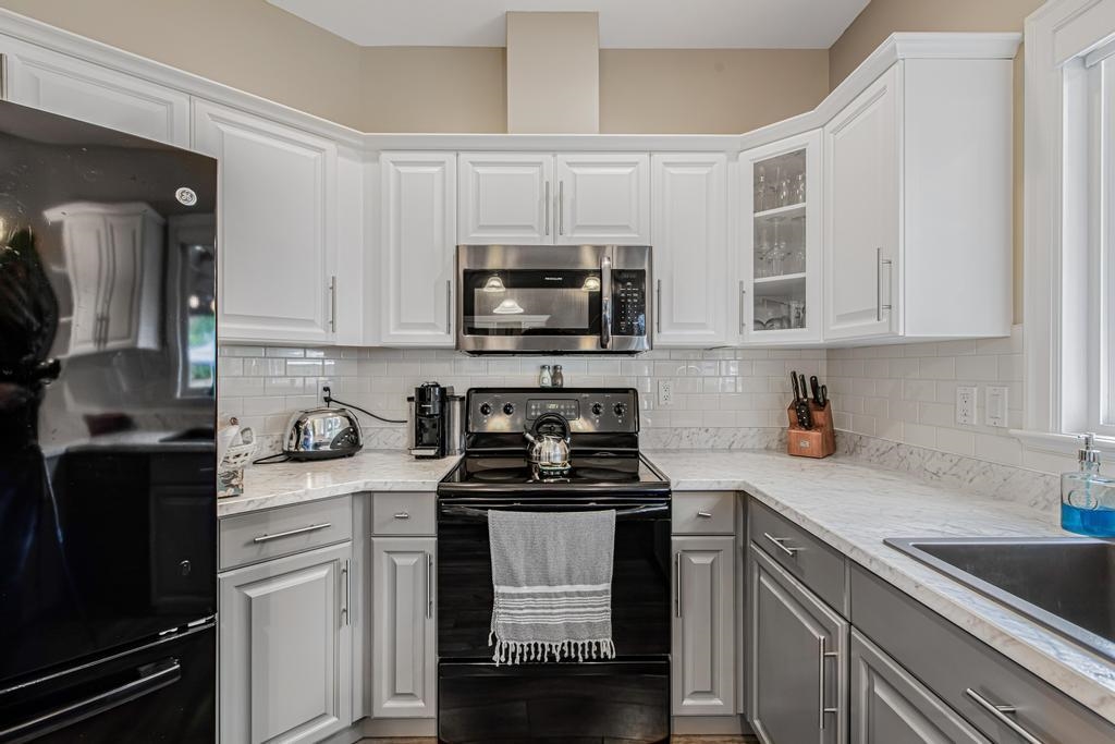 Primary Bedroom Photo of 33591 12th Avenue, Mission, BC